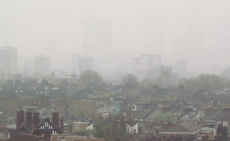 London's air pollution is so bad, it can be seen on occasion. Photo: David Holt via Flickr (CC BY 2.0)